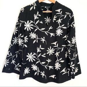 Carole Little Embroidered‎ Daisies Linen Floral Long Sleeve Top - Size Medium